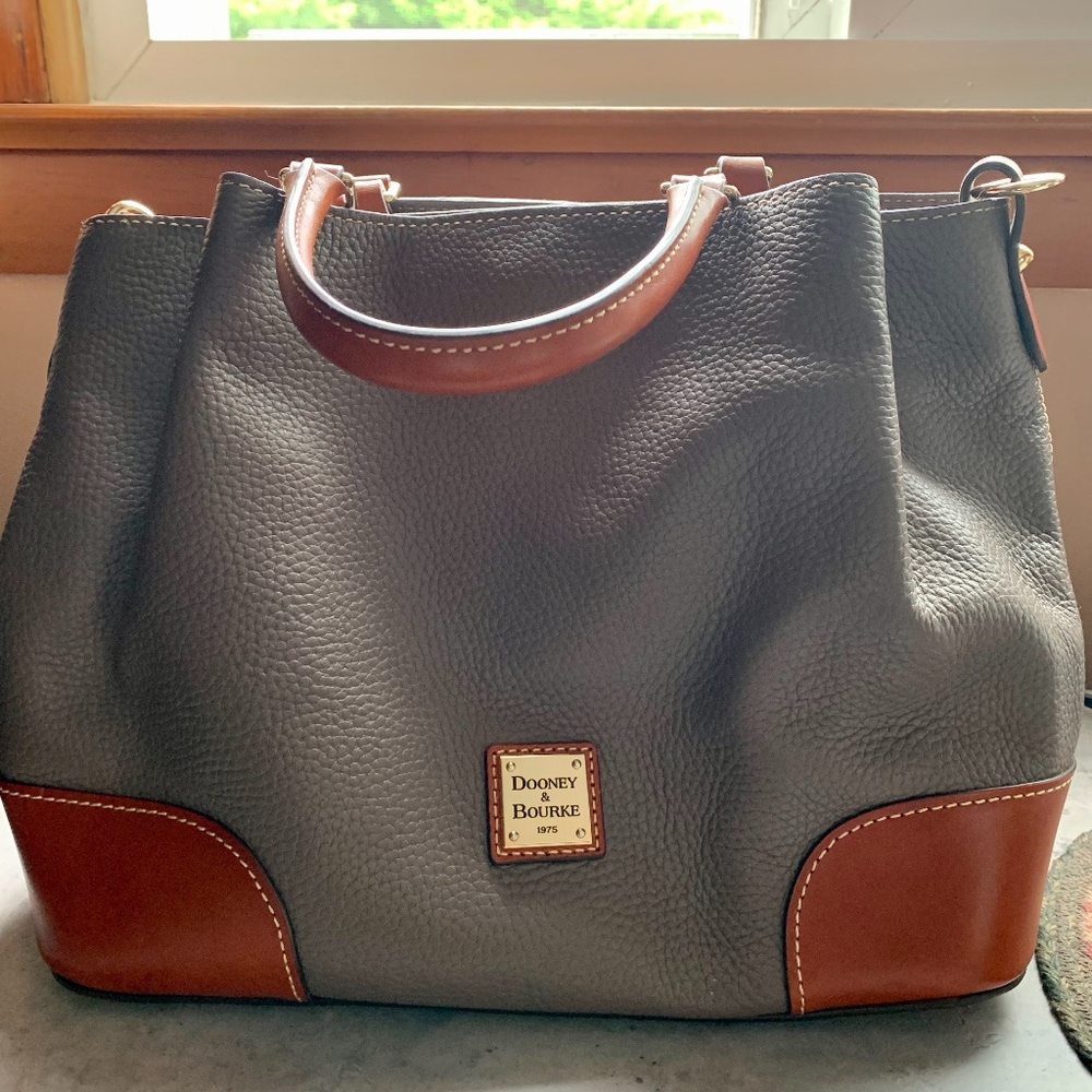 Dooney & bourke handbag